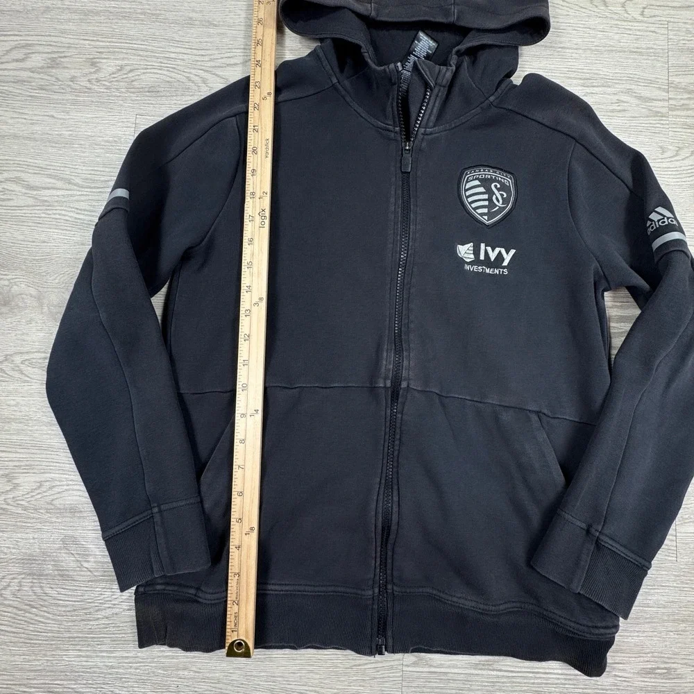 adidas *orders ship